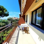 Erna - Cherry & Blue Novigrad Istria