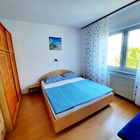 Daire Erna - Cherry & Blue Novigrad Istria