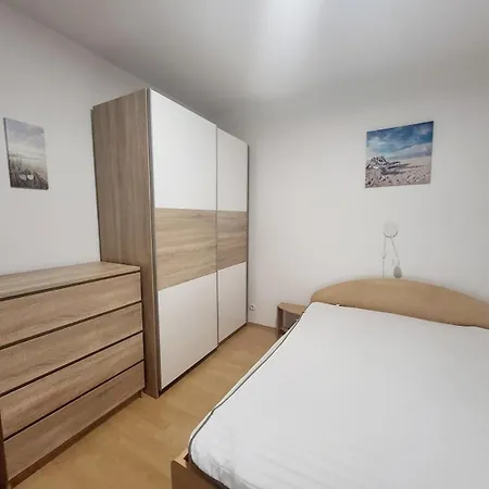 Erna - Cherry & Blue Novigrad (Istria)